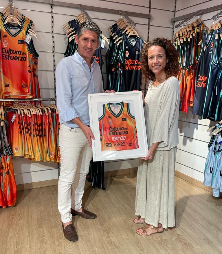 En Muñoz Bosch apoyamos el deporte valenciano renovando nuestro patrocinio con el Valencia Basket Club